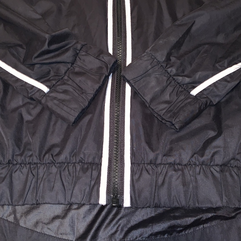 NIKE | Windrunner running jacket - Picture 4 of 9
